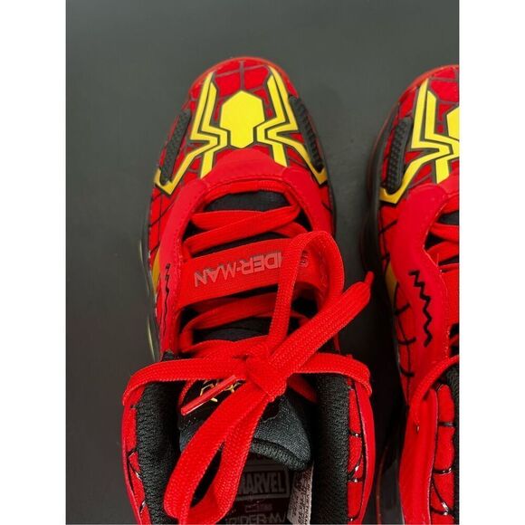 Adidas Donovan Mitchell Spiderman GS Unreleased Youth Sz 6.5 - Picture 10 of 12